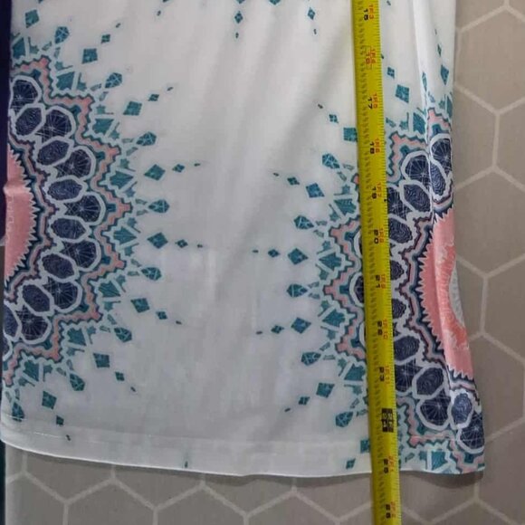 ETCYY NEW womens Classic Embellished Tank Top Blouse SIZE MEDIUM White Multi - Picture 8 of 8